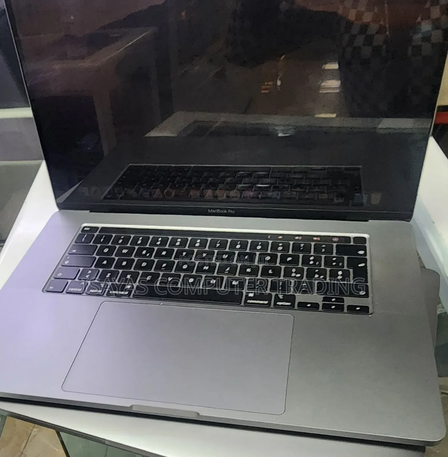New Laptop Apple MacBook Pro 2019 16GB Intel Core i7 SSD 256GB