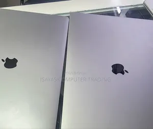 New Laptop Apple MacBook Pro 2019 16GB Intel Core i7 SSD 256GB