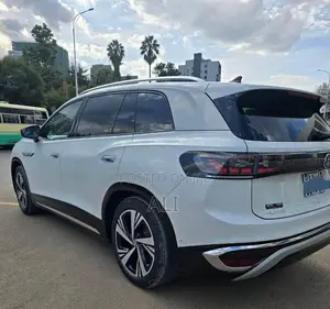 Volkswagen ID.6 2024 White