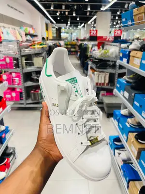 Adidas Sneakers