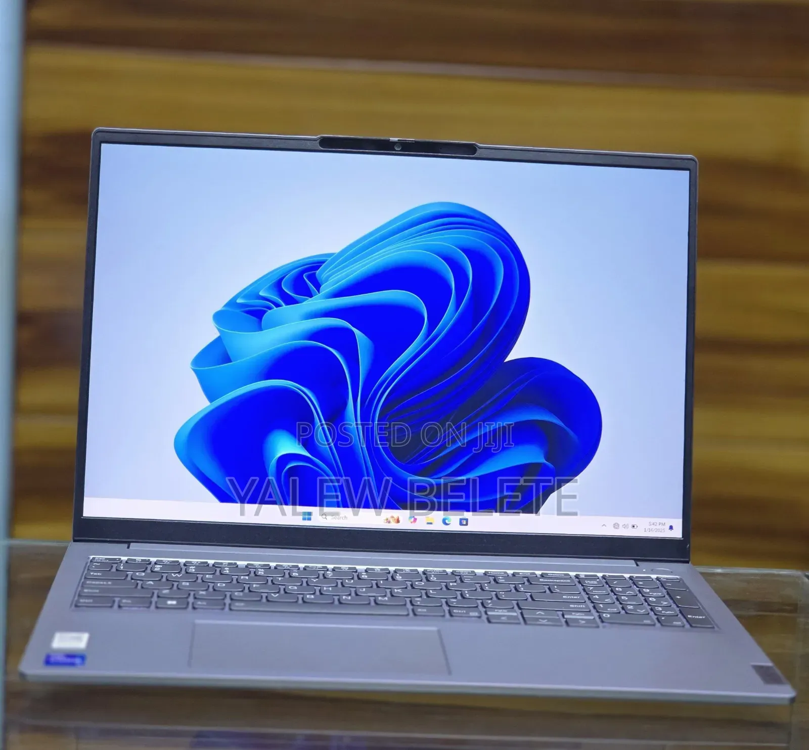 New Laptop Lenovo ThinkBook 13 16GB Intel Core i7 SSD 512GB
