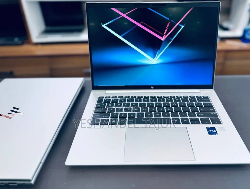 New Laptop HP Elitebook Ultra G1i 16GB Intel Core i7 SSD 512GB