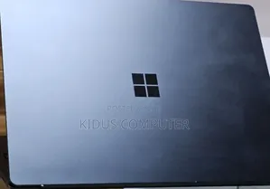 New Laptop Microsoft Surface 16GB Intel Core i7 SSD 256GB
