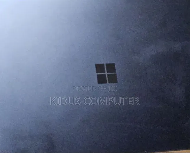 New Laptop Microsoft Surface 16GB Intel Core i7 SSD 256GB