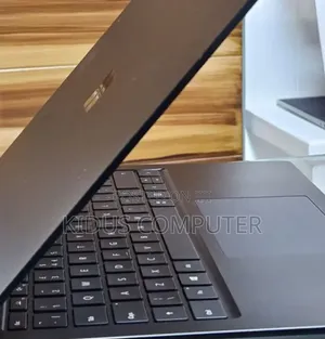 New Laptop Microsoft Surface 16GB Intel Core i7 SSD 256GB