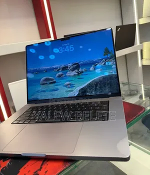New Laptop Apple MacBook Pro 64GB Apple M1 Max SSD 4T