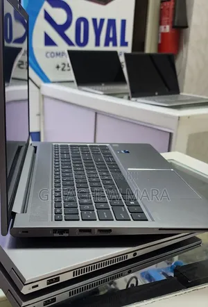New Laptop HP ZBook 14 32GB Intel Core i9 SSD 512GB