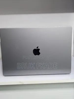 New Laptop Apple MacBook Pro 2021 M1 32GB Apple M1 Pro SSD 512GB