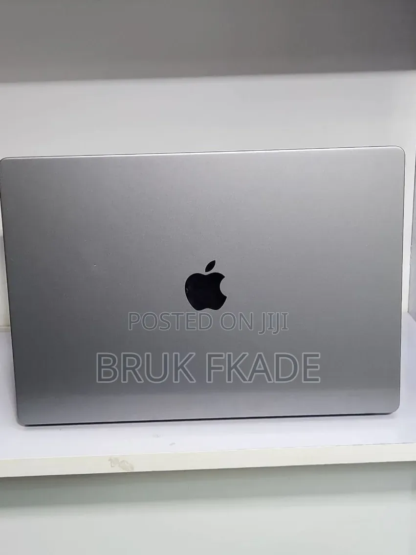New Laptop Apple MacBook Pro 2021 M1 32GB Apple M1 Pro SSD 512GB