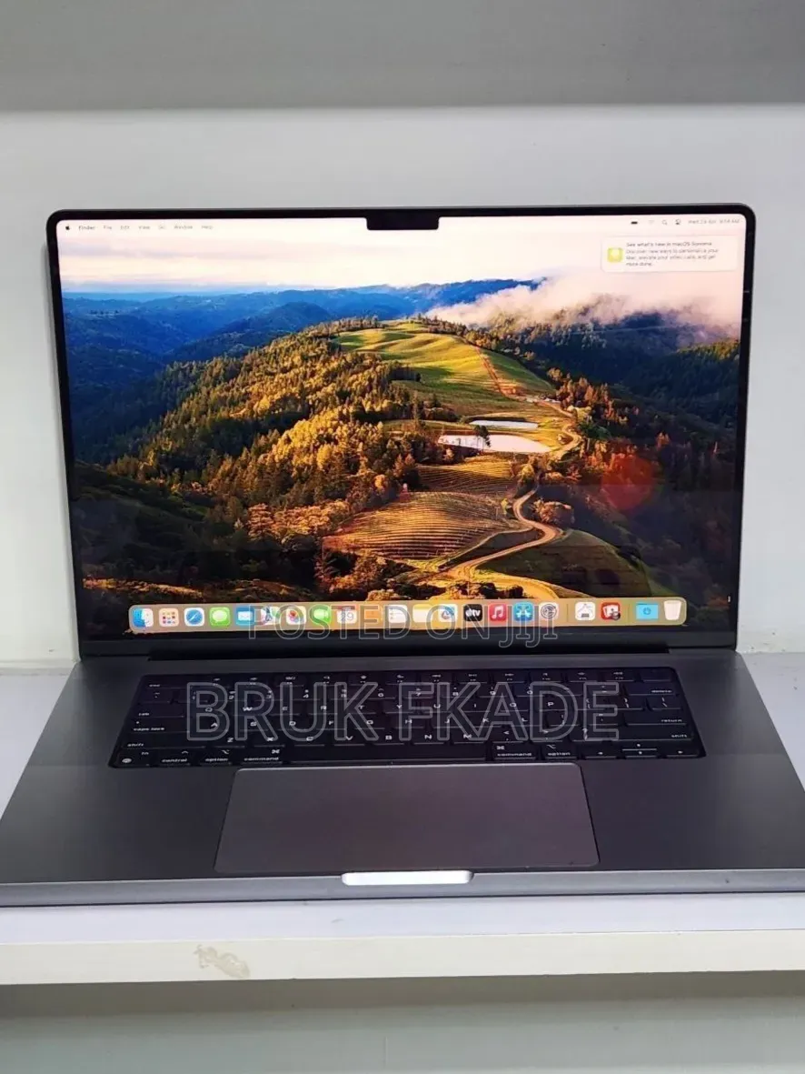 New Laptop Apple MacBook Pro 2021 M1 32GB Apple M1 Pro SSD 512GB