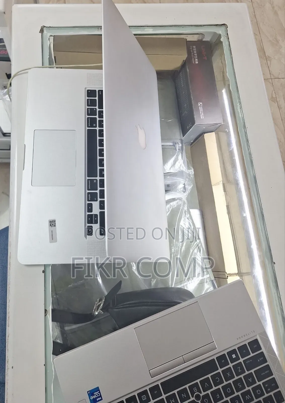 New Laptop Apple MacBook Pro 2015 16GB Intel Core i7 SSD 256GB