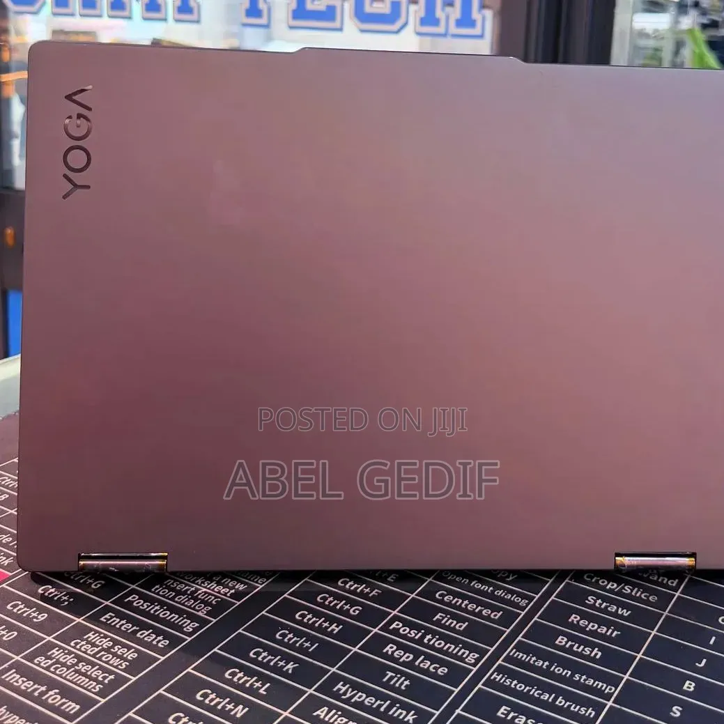 New Laptop Lenovo Yoga 7i 16GB Intel Core Ultra 7 SSD 512GB