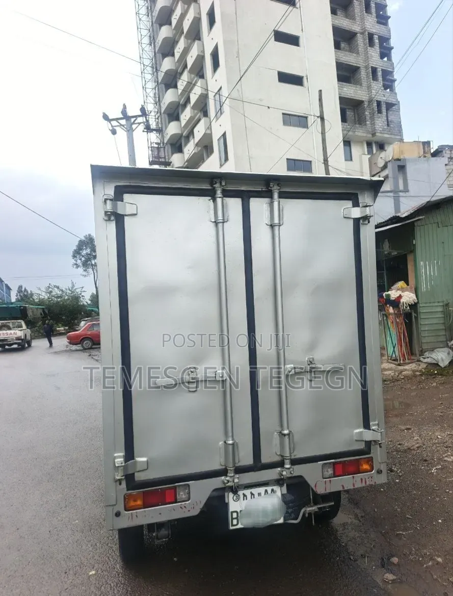 Suzuki Every 2021 Silver