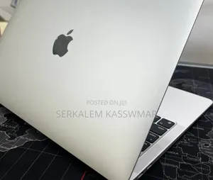 New Laptop Apple MacBook Air 2020 M1 16GB Apple M1 SSD 512GB