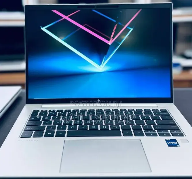New Laptop HP EliteBook 840 G10 16GB Intel Core i7 SSD 512GB