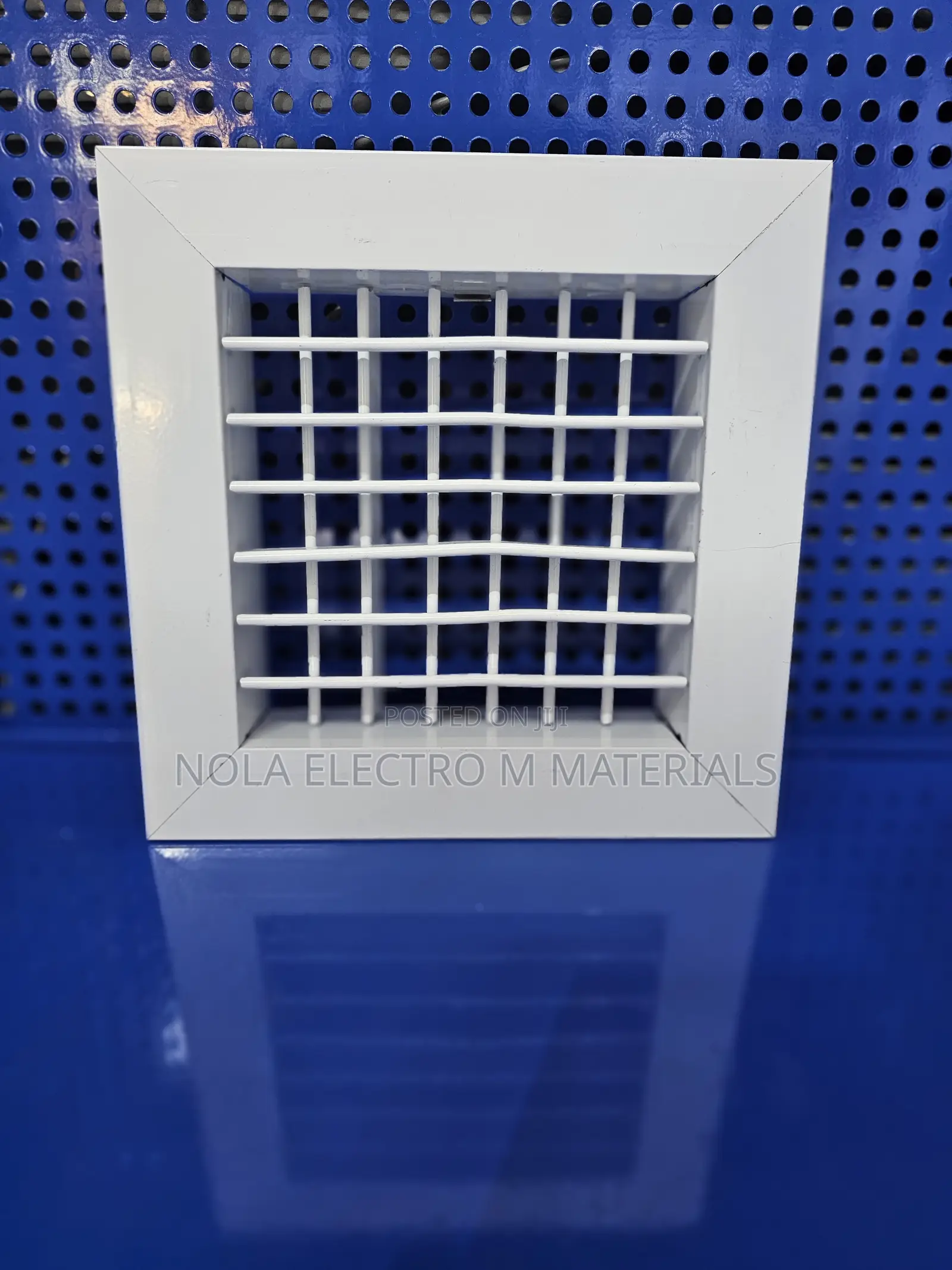 White Metal Hvac Air Supply Vent / Ceiling Grille