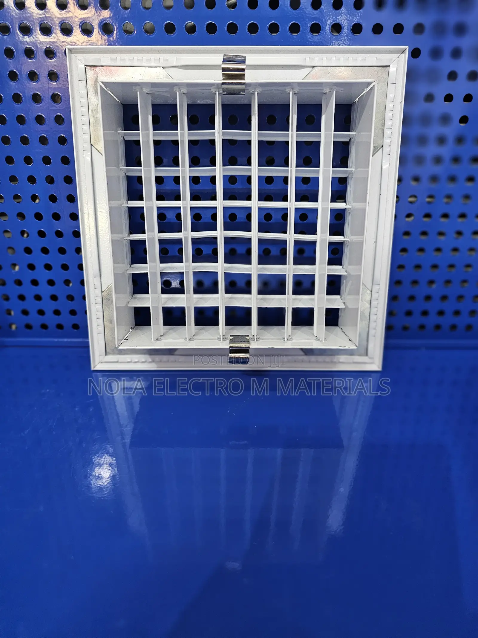 White Metal Hvac Air Supply Vent / Ceiling Grille