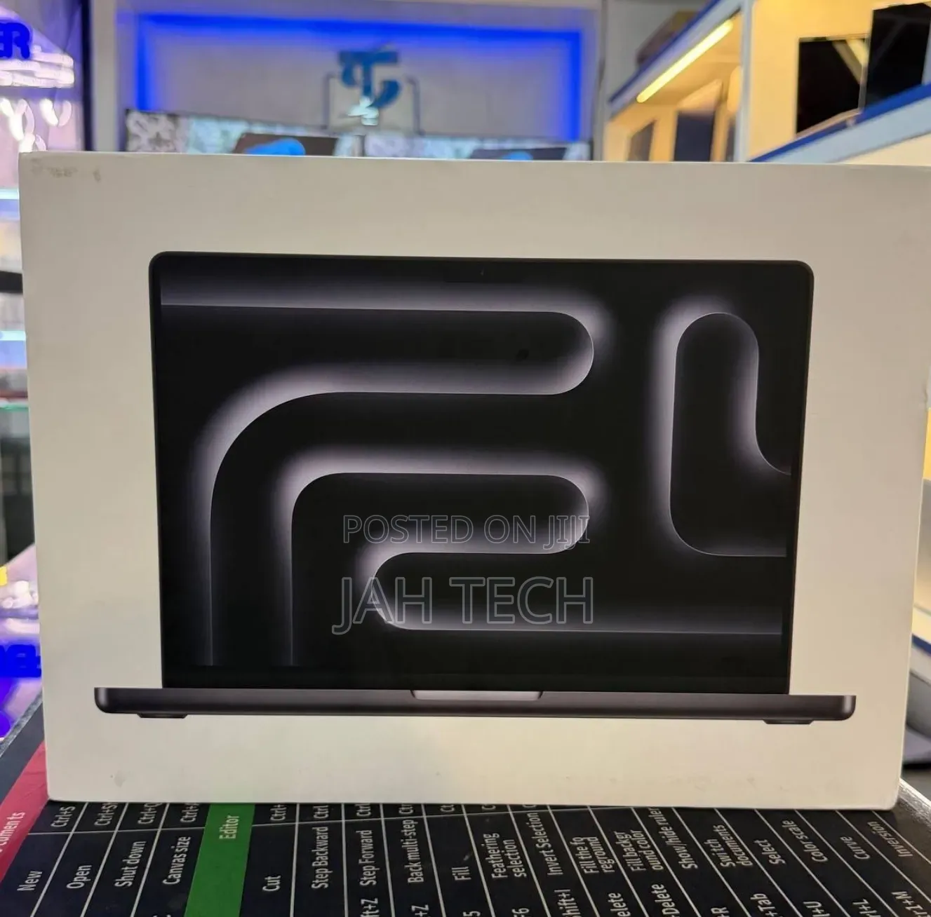 New Laptop Apple MacBook Pro 2026 M5 Pro 16GB Apple M5 Pro SSD 1T