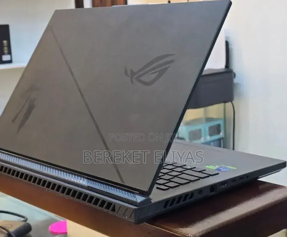 New Laptop Asus ROG Strix G18 40GB Intel Core i9 SSD 1T
