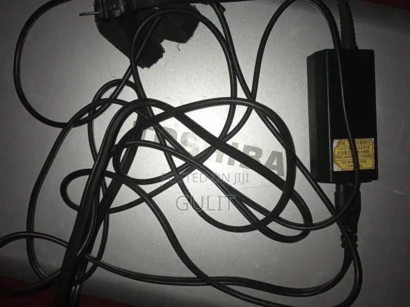 Laptop Toshiba 4GB Intel Core i3 HDD 320GB