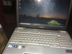 Laptop Toshiba 4GB Intel Core i3 HDD 320GB