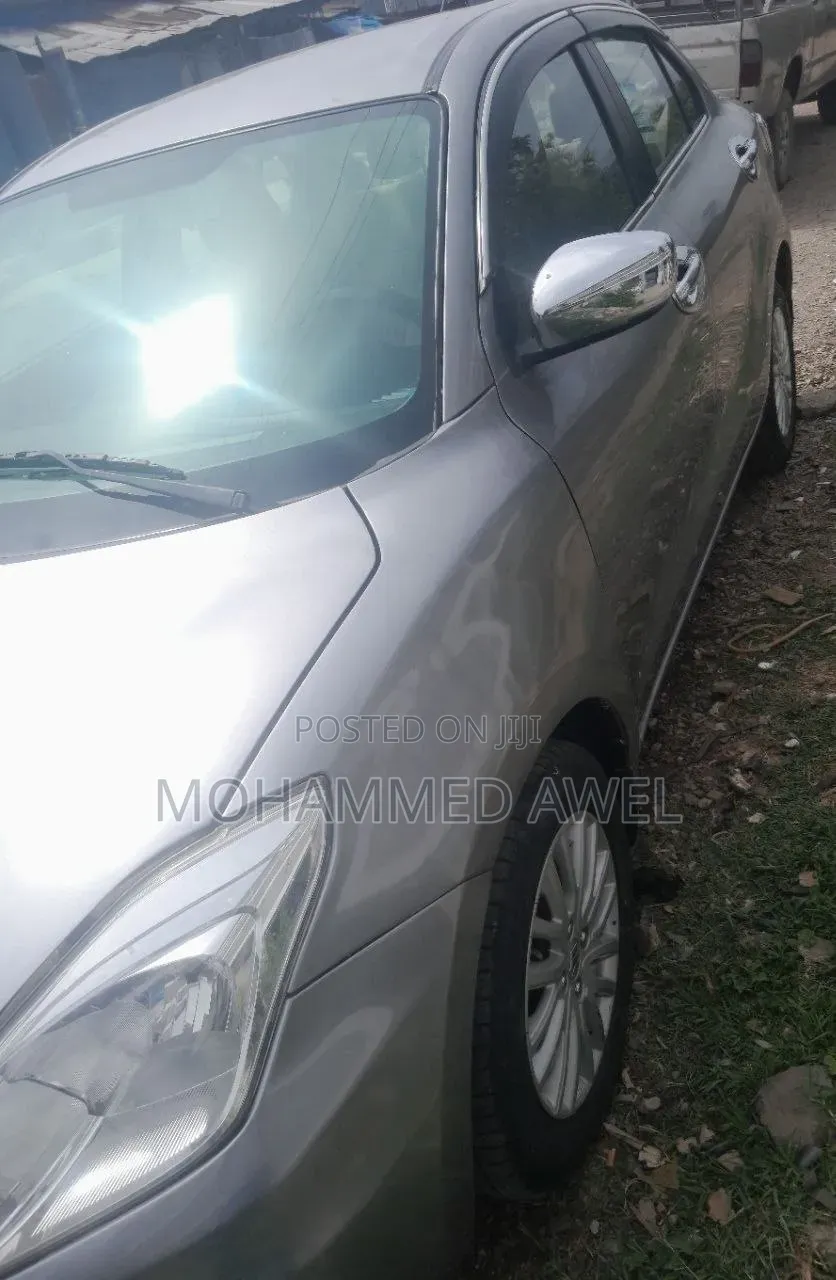 Suzuki Dzire 2022 Silver