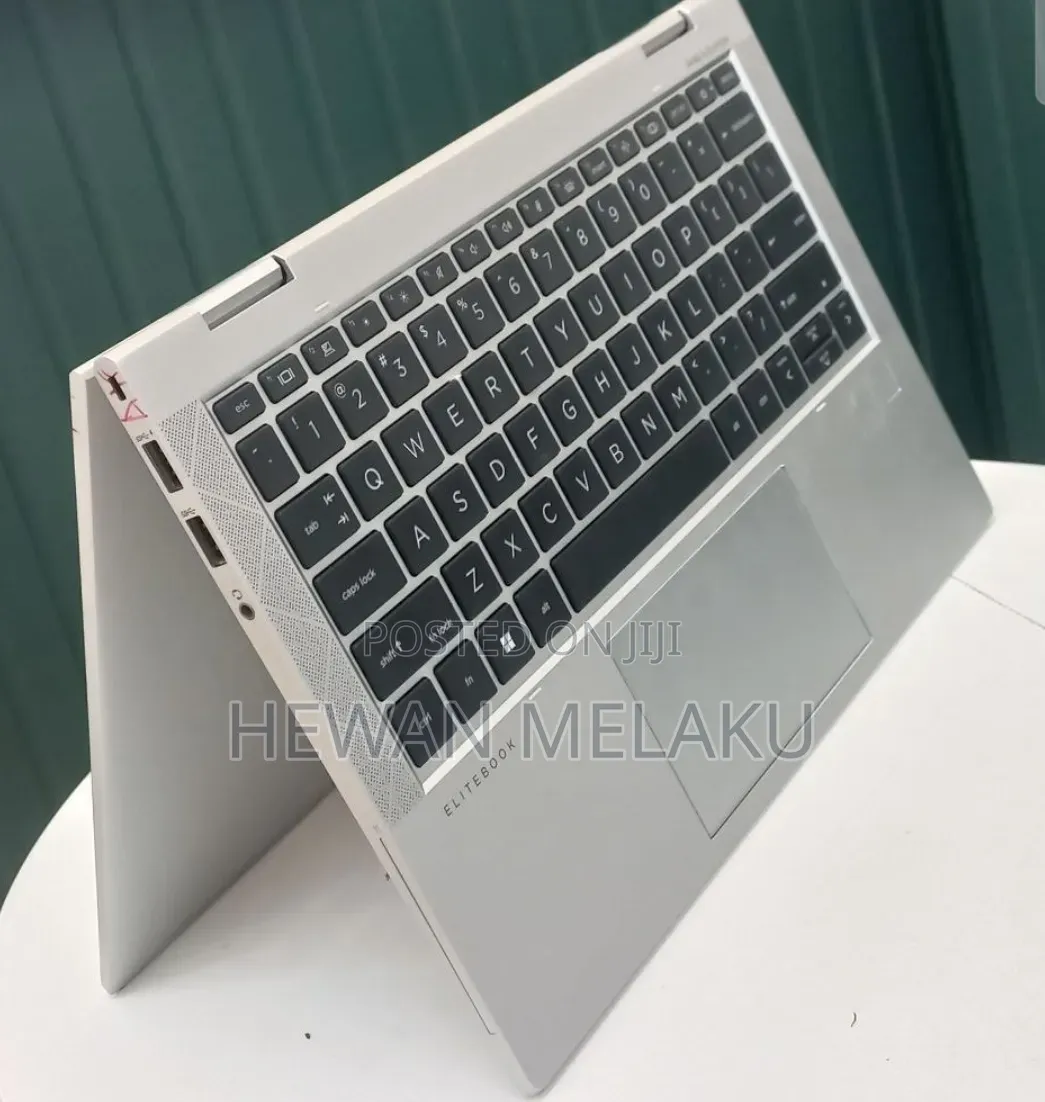 New Laptop HP EliteBook 830 G8 32GB Intel Core i7 SSD 512GB