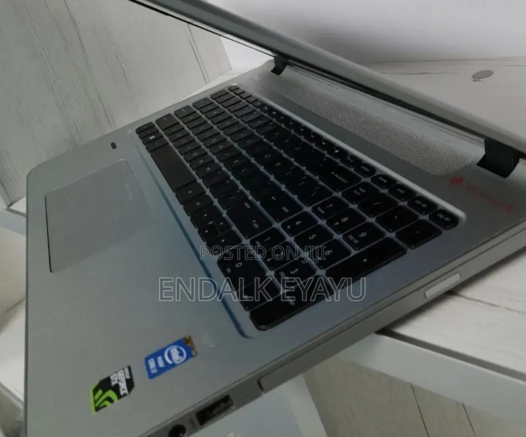 New Laptop HP Envy 15 8GB Intel Core i7 SSD 512GB