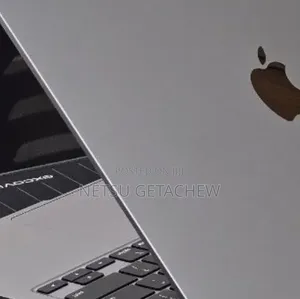 New Laptop Apple MacBook Air 2022 M2 16GB Apple M2 SSD 256GB