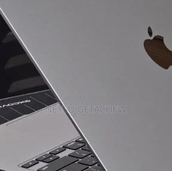 New Laptop Apple MacBook Air 2022 M2 16GB Apple M2 SSD 256GB