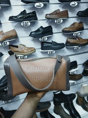 ውብ የሌዘር ቦርሳዎች ከ Brana Leather