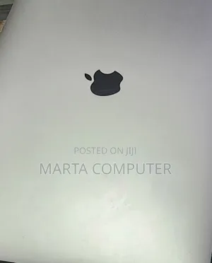 New Laptop Apple MacBook Pro 2019 16GB Intel Core i7 SSD 256GB