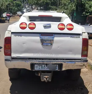 Toyota Hilux 2.5 D-4D Extra Cab 2008 White