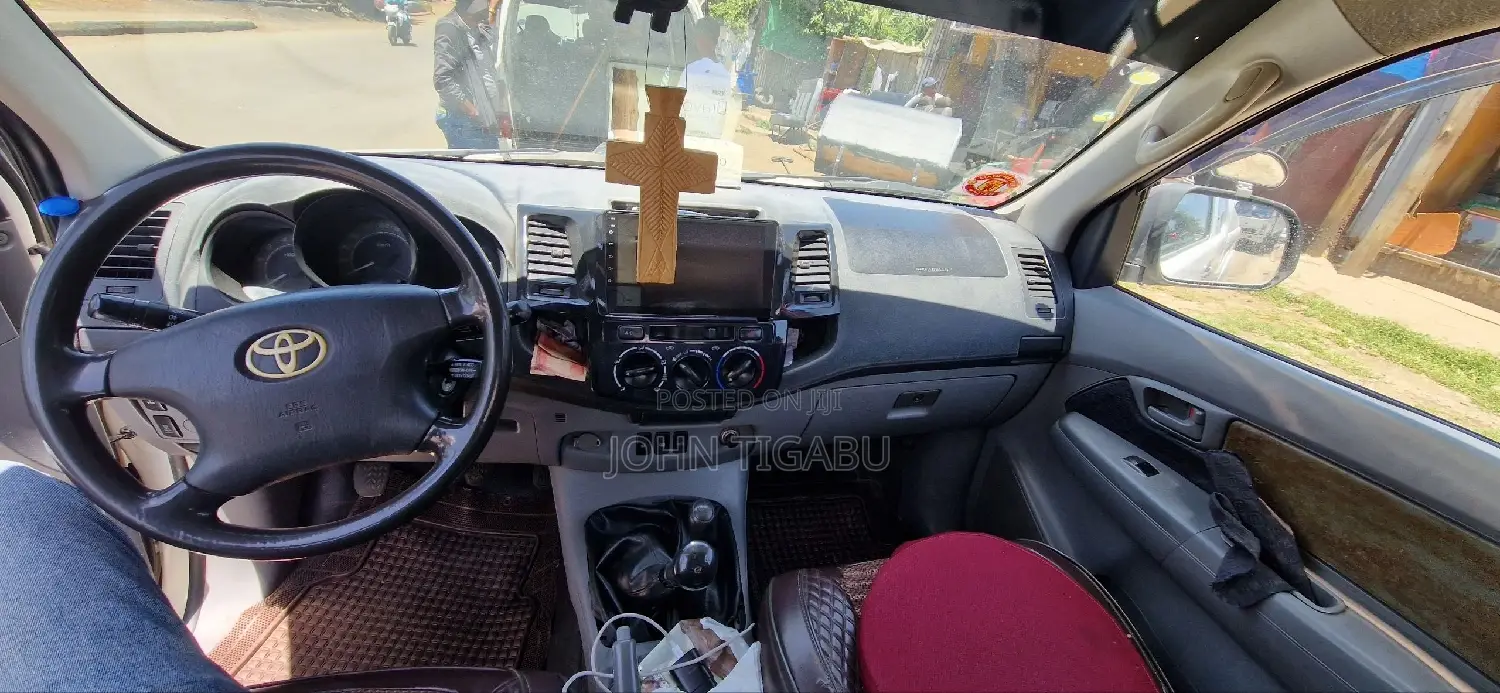 Toyota Hilux 2.5 D-4D Extra Cab 2008 White