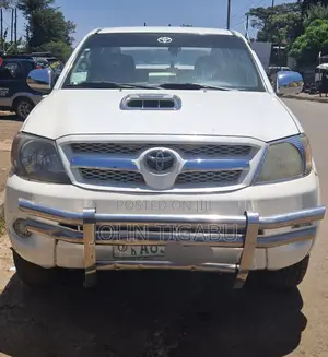 Toyota Hilux 2.5 D-4D Extra Cab 2008 White