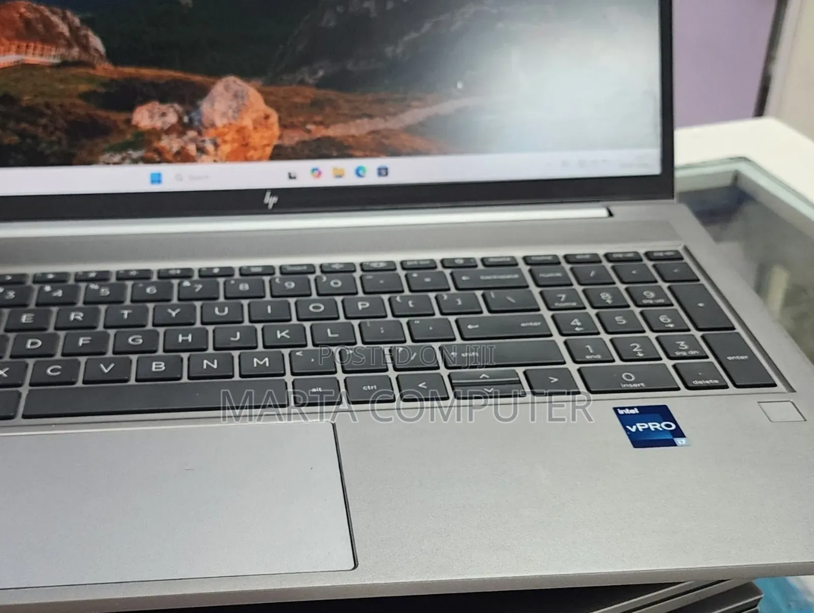 New Laptop HP ZBook Firefly 14 G11 16GB Intel Core i7 SSD 512GB