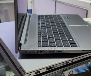 New Laptop HP ZBook Firefly 14 G11 16GB Intel Core i7 SSD 512GB