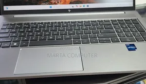 New Laptop HP ZBook Firefly 14 G11 16GB Intel Core i7 SSD 512GB