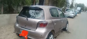 Toyota Vitz 2001 Silver