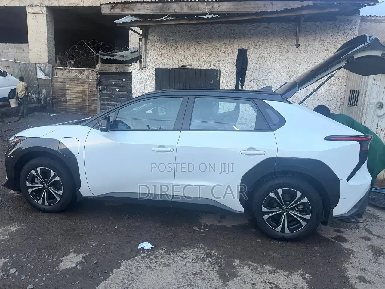 Toyota bZ4X 2023 White