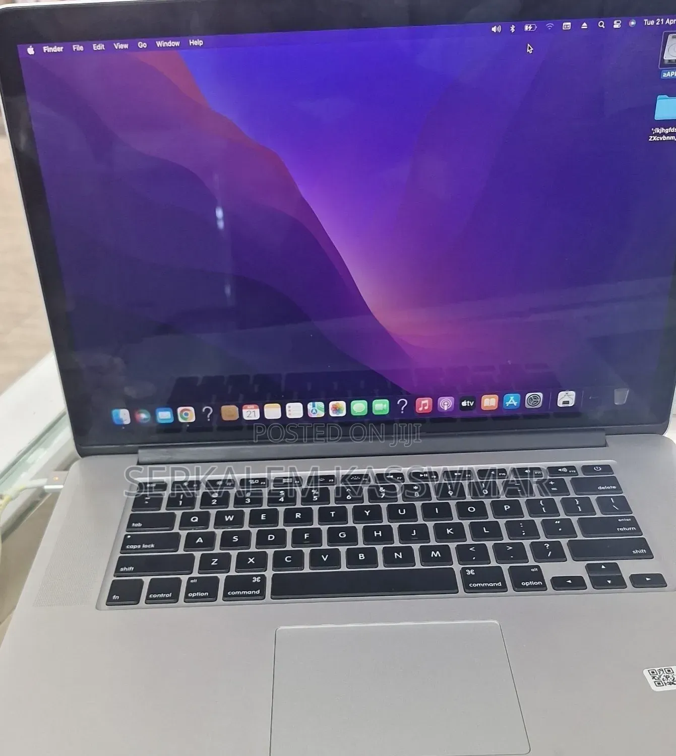 New Laptop Apple MacBook Pro 16GB Intel Core i7 SSD 256GB