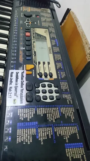 Yamaha PSR 195