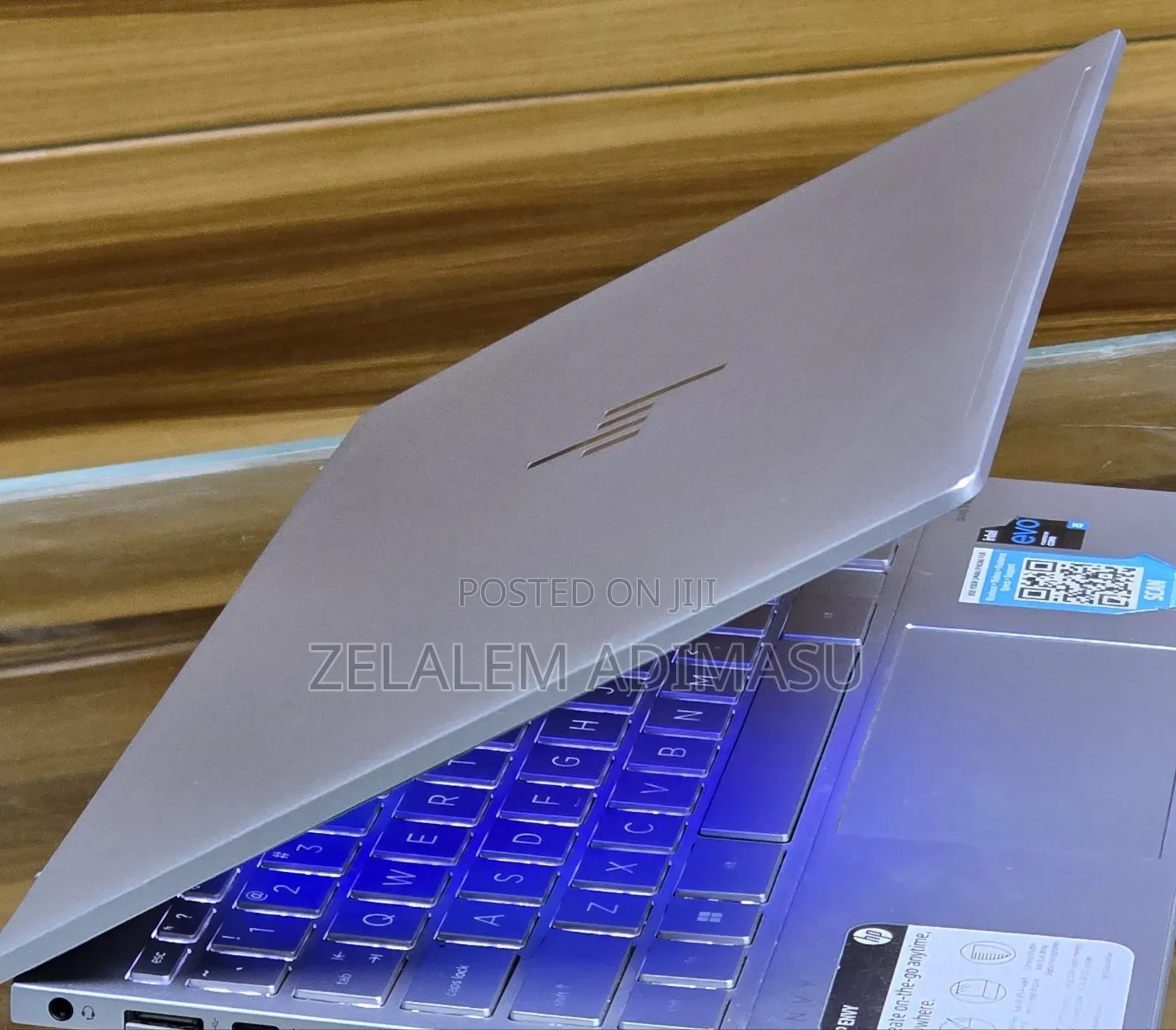 New Laptop HP Envy 6 8GB Intel Core i5 SSD 256GB