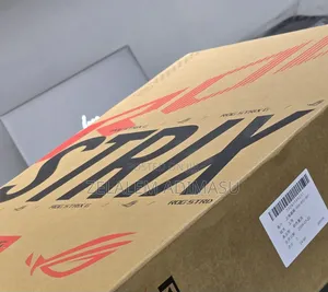 New Laptop Asus ROG Strix G18 16GB Intel Core i9 SSD 1T