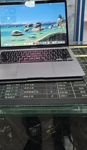 New Laptop Apple MacBook Air 2020 M1 8GB Apple M1 SSD 256GB