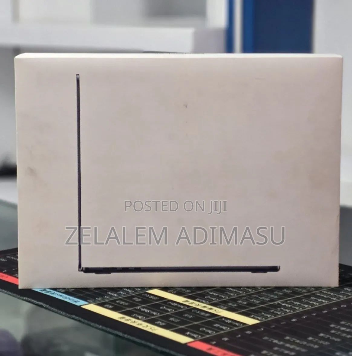 New Laptop Apple MacBook Air 2025 M4 16GB Apple M4 SSD 256GB