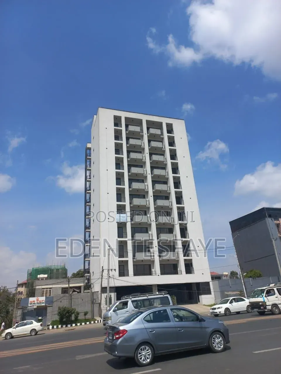 3bdrm Apartment in Bamacon Realestatr, Bole for sale