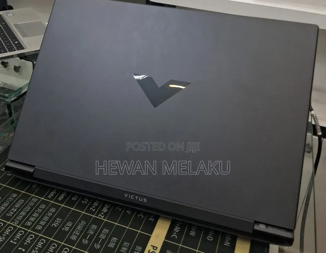 New Laptop HP Victus 16 16GB Intel Core i7 SSD 1T