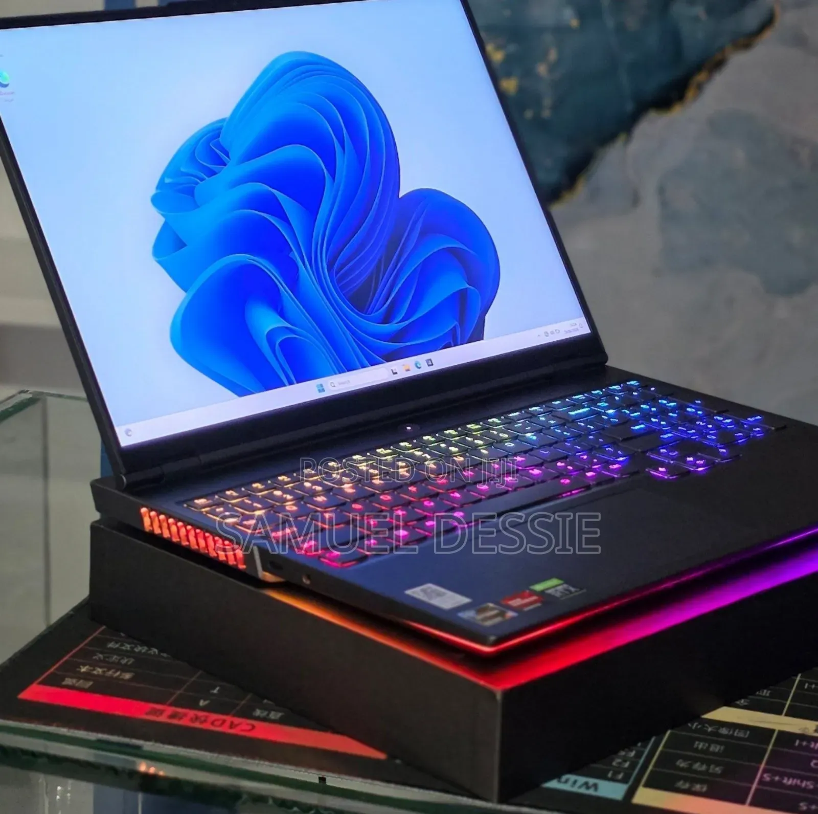 New Laptop Lenovo Legion 5 32GB AMD Ryzen 9 SSD 1T