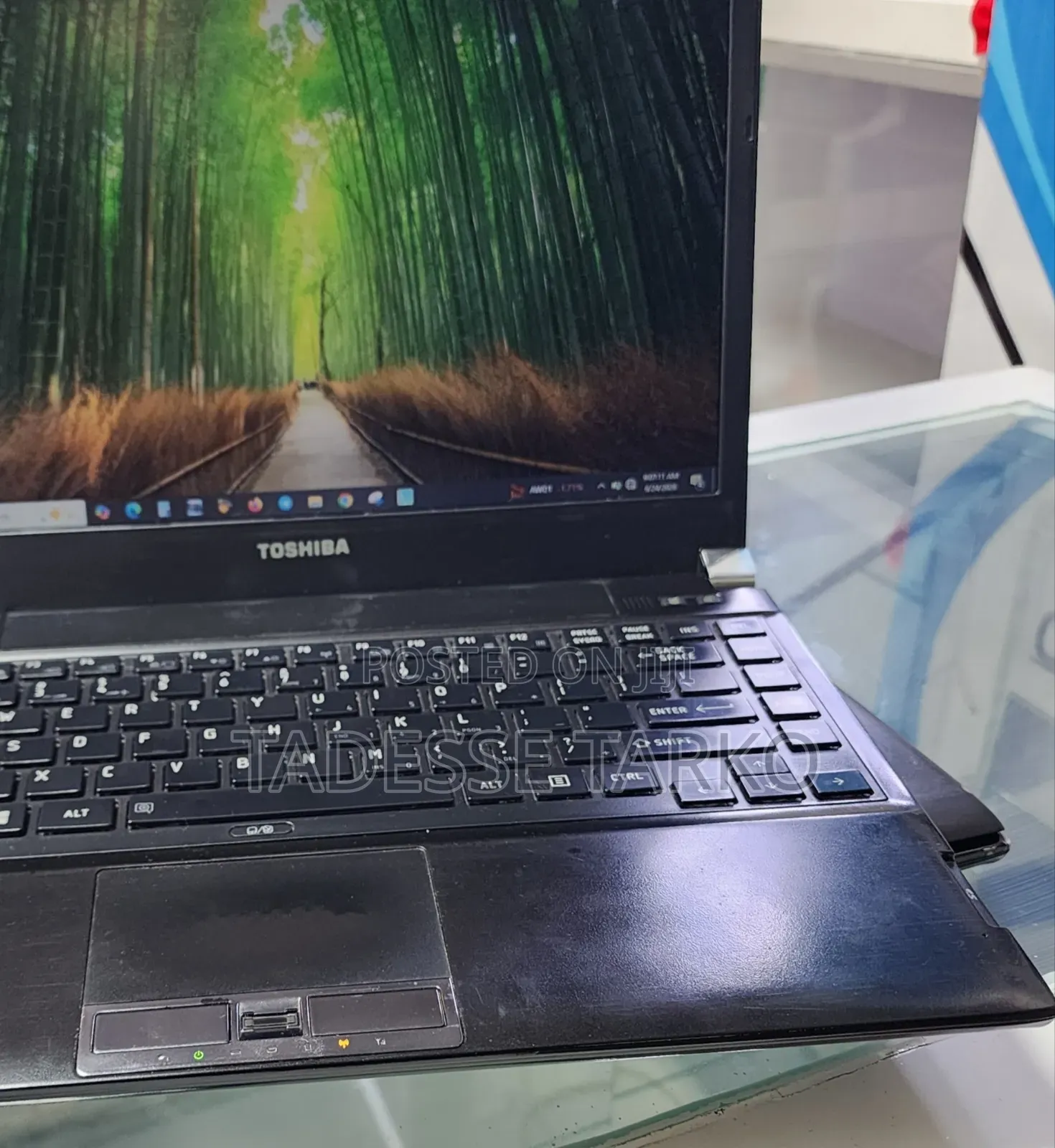 New Laptop Toshiba Satellite C850 4GB Intel Core i5 HDD 500GB